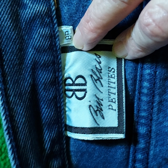 Bill Blass jeans - Picture 3 of 4